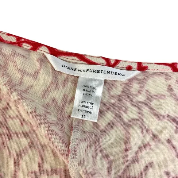 Diane Von Furstenberg Silk Wrap Dress in Red Coral Print on Cream - Picture 3 of 4